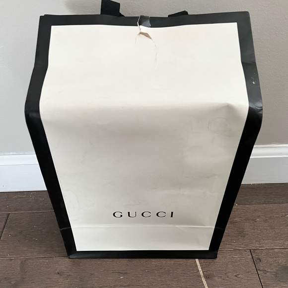 Calfskin Matelasse GG Marmont Belt Bag Black - Picture 2 of 12